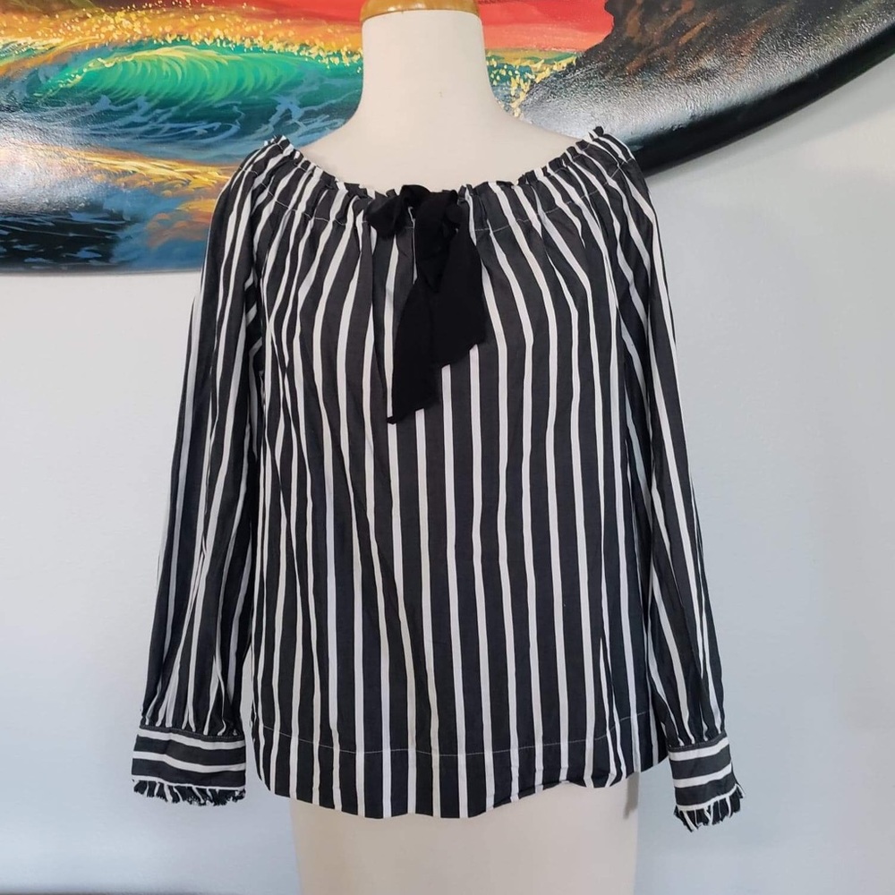 Cute J.Crew off the shoulder top - Picture 13 of 13